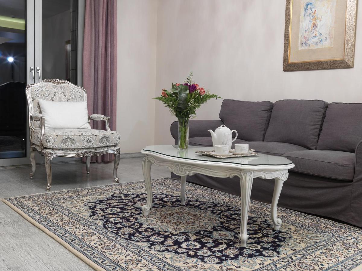 Hondos Classic Hotel & Spa Nestani ภายนอก รูปภาพ
