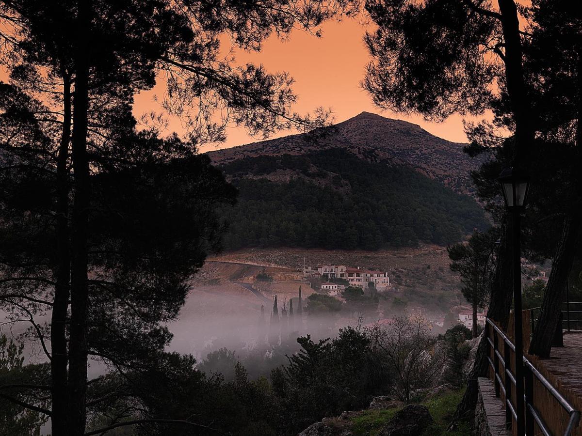 Hondos Classic Hotel & Spa Nestani ภายนอก รูปภาพ